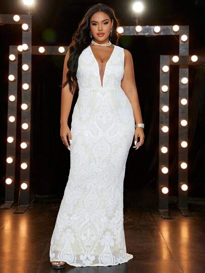 Plus Plunge Neck Mermaid Hem Sequin Formal Dress