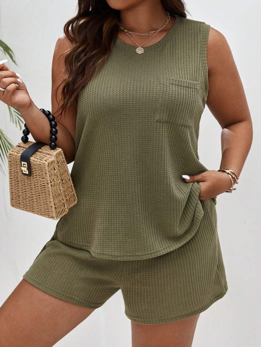 SHEIN Frenchy 大碼補丁貼口袋背心上衣和短褲 - 綠色 - 查看 1