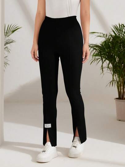 Mulvari 字母補丁細節下擺開叉長褲