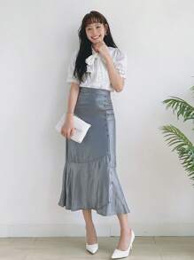 DAZY Solid Button Detail Ruffle Hem Skirt - Grey - View 10