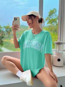 SHEIN Qutie Đồ họa Chữ cái Áo thun Thả vai - Màu xanh Bạc hà - Xem 5