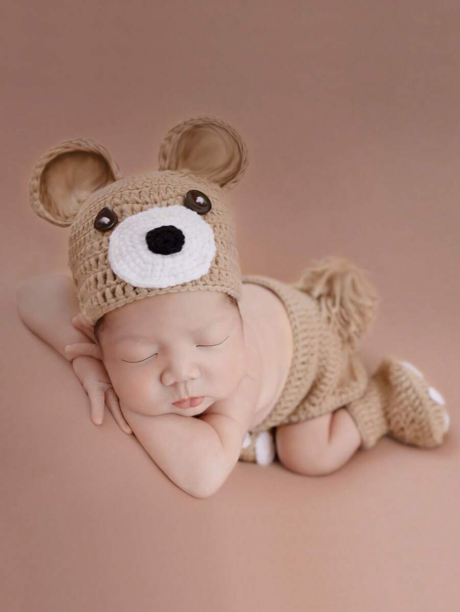 男嬰卡通圖案針織短褲和帽拍攝套裝