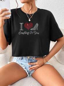 SHEIN Essnce 水鑽心和標語圖案落肩袖短款T恤 - 黑色 - 查看 3