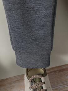 女嬰字母圖案袋鼠口袋連帽衫和運動褲