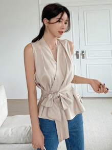 DAZY 纯色束带裹身无袖亚麻衬衫外出上衣 - 杏色 - 查看 4