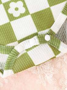 2pcs/Set Baby Summer Checkerboard & Floral Printed Soft Breathable Cute Bodysuit With Shoulder Straps & Shorts With Ruffled Hemline - Multicolor - View 5