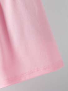 SHEIN 2入組/套小女童休閒熊壓花短袖T恤和短褲適合夏天