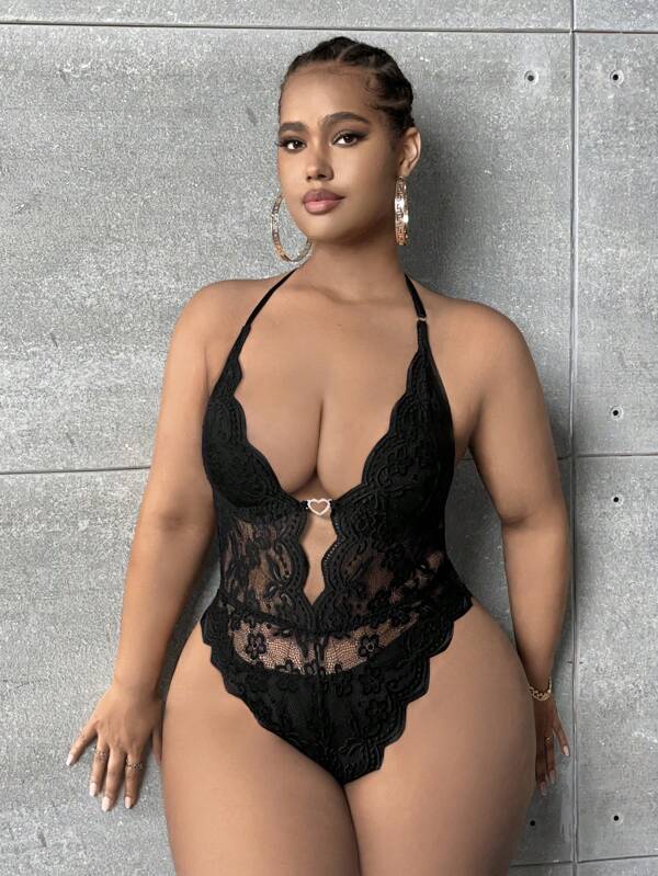 SHEIN SXY Plus Body din dantelă florală, cu garnitură de scoici, fără spate