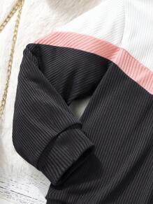 SHEIN Cô Gái Trẻ Khối màu Áo nỉ & Tương phản Đường may bên Quần thể thao - màu đen - Xem 8