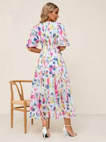 SHEIN Clasi 滿版印花泡泡袖荷葉邊連衣裙 - 彩色 - 查看 2
