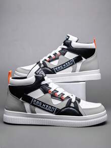 男士黑白水鞋、带橡胶侧带的徒步鞋、拼色跑鞋、滑板鞋男士街头服饰