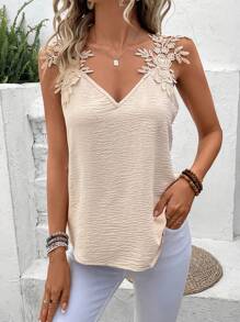 SHEIN Frenchy Guipure Lace Appliques V Neck Grain Fabric Tank Top Summer Casual - Apricot - View 3
