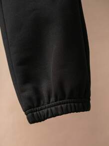 SHEIN 男大童字母圖案T恤&腰部抽繩長褲 - 黑色 - 查看 5