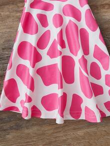 SHEIN 女小童卡通圖案T恤&滿版印花喇叭褲 - 彩色 - 查看 4