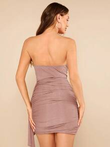 SHEIN BAE 側收褶打褶細節金屬亮絲抹胸緊身連衣裙 - 藕粉色 - 查看 3