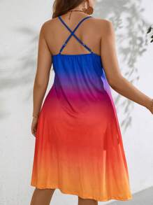 SHEIN Holidaya 大碼漸層前交叉吊帶連衣裙 - 彩色 - 查看 2