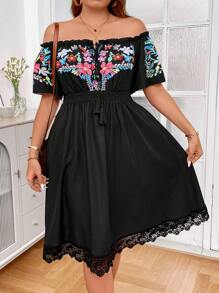 SHEIN LUNE 大碼印花一字肩鏤空蕾絲花邊連衣裙 - 黑色 - 查看 7