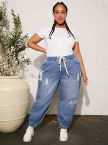 SHEIN CURVE+ Plus Drawstring Waist Ripped Flap Pocket Side Cargo Jeans - Light Wash - View 4