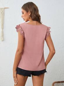 SHEIN LUNE 拼接水溶蕾絲貝殼邊襯衫 - 藕粉色 - 查看 2