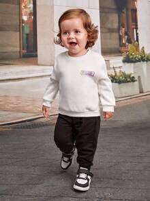 SHEIN 女嬰熊和字母圖案運動衫 - 白色 - 查看 5