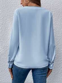 SHEIN Privé Blusa unido en contraste de cuello V - Azul - Ver 2