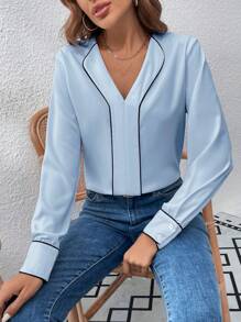 SHEIN Privé Blusa unido en contraste de cuello V - Azul - Ver 4