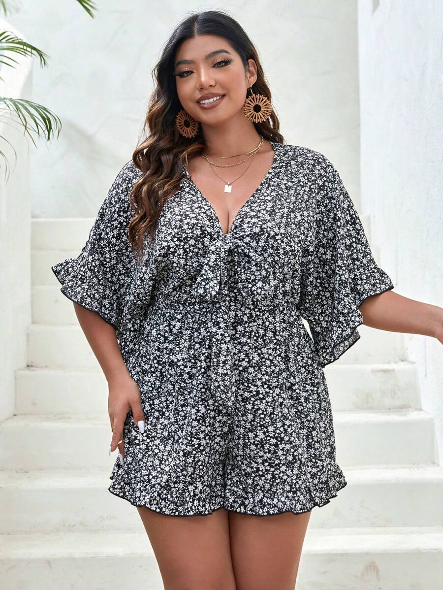 Dreamara Hơn In hoa Ditsy Nút phía trước Romper - Đen và trắng - Xem 1