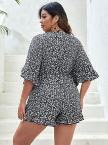 Dreamara Hơn In hoa Ditsy Nút phía trước Romper - Đen và trắng - Xem 2