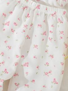 SHEIN Baby Girls' Sweet Peter Pan Collar Ditsy Floral Print Bubble Sleeve Two Piece Set For Autumn And Winter - White - View 3