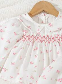 SHEIN Baby Girls' Sweet Peter Pan Collar Ditsy Floral Print Bubble Sleeve Two Piece Set For Autumn And Winter - White - View 5