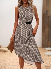 SHEIN Privé 滿版印花不對稱下擺連衣裙 - 卡其色 - 查看 1