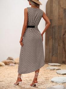 SHEIN Privé 滿版印花不對稱下擺連衣裙 - 卡其色 - 查看 2