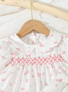 SHEIN Baby Girls' Sweet Peter Pan Collar Ditsy Floral Print Bubble Sleeve Two Piece Set For Autumn And Winter - White - View 7