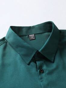 Manfinity Homme 男士素色前排扣襯衫 - 墨綠色 - 查看 4