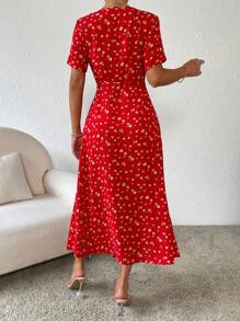 SHEIN VCAY 碎花側打結圍裹式連衣裙 - 紅色 - 查看 2
