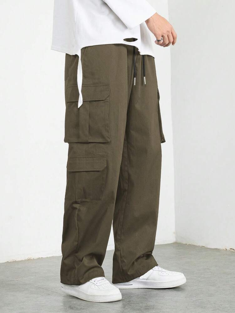 Manfinity Hypemode 鬆身男式貨物褲,帶有蓋口口袋、側邊束繩腰 - 軍綠色 - 查看 1