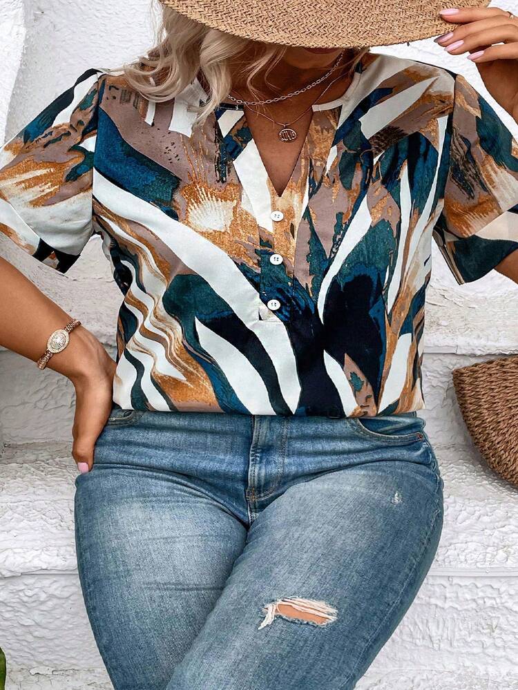 SHEIN Unity 大碼滿版印花缺口領半排扣襯衫 - 彩色 - 查看 3