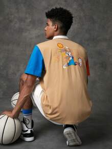 SPACE JAM: A NEW LEGACY X SHEIN 男士1入組字母和卡通圖案撞色POLO衫 - 彩色 - 查看 3