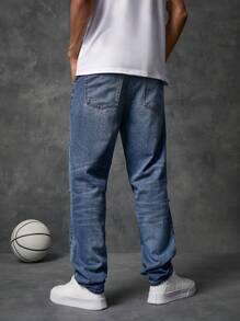 SPACE JAM: A NEW LEGACY X SHEIN Men Cartoon Graphic Ripped Straight Leg Jeans