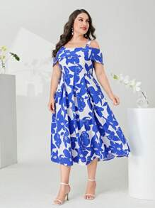 Mulvari 大碼滿版印花挖肩連衣裙 - 藍白色 - 查看 6