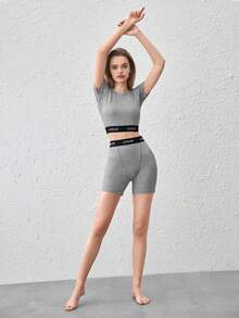 Ocili Top holgado de lounge con cinta de letras gris y cómodo con tejido elástico - Gris - Ver 9