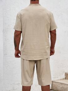 Manfinity Homme Men Half Button Shirt & Drawstring Waist Shorts - Khaki - View 2