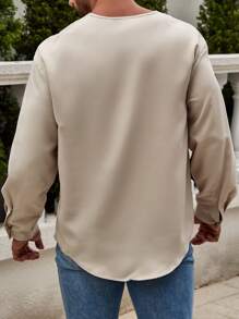 男士寬鬆對比色帶扣前繡花上衣 - 卡其色 - 查看 6