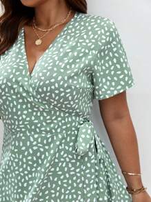 SHEIN Frenchy Plus Allover Print Knot Side Wrap Dress - Green - View 4