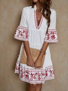 SHEIN LUNE In Địa lý tay áo lá sen Xù Hoa Sen Váy Smock - trắng - Xem 4