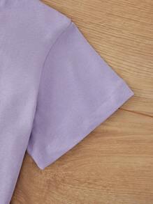 RueChic Thiếu niên cô gái Cầu vồng In thư Vòng cổ Ngắn tay Áo thun Với Eo đàn hồi Giải trí Bộ quần short - Màu Lilac Tím - Xem 3