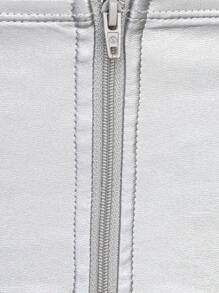 Hauture 金屬剪裁蝴蝶結字母管型短款背心 - 銀色 - 查看 9