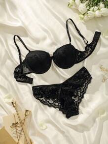 SHEIN Floral Lace Underwire Bra & Panty Lingerie Set