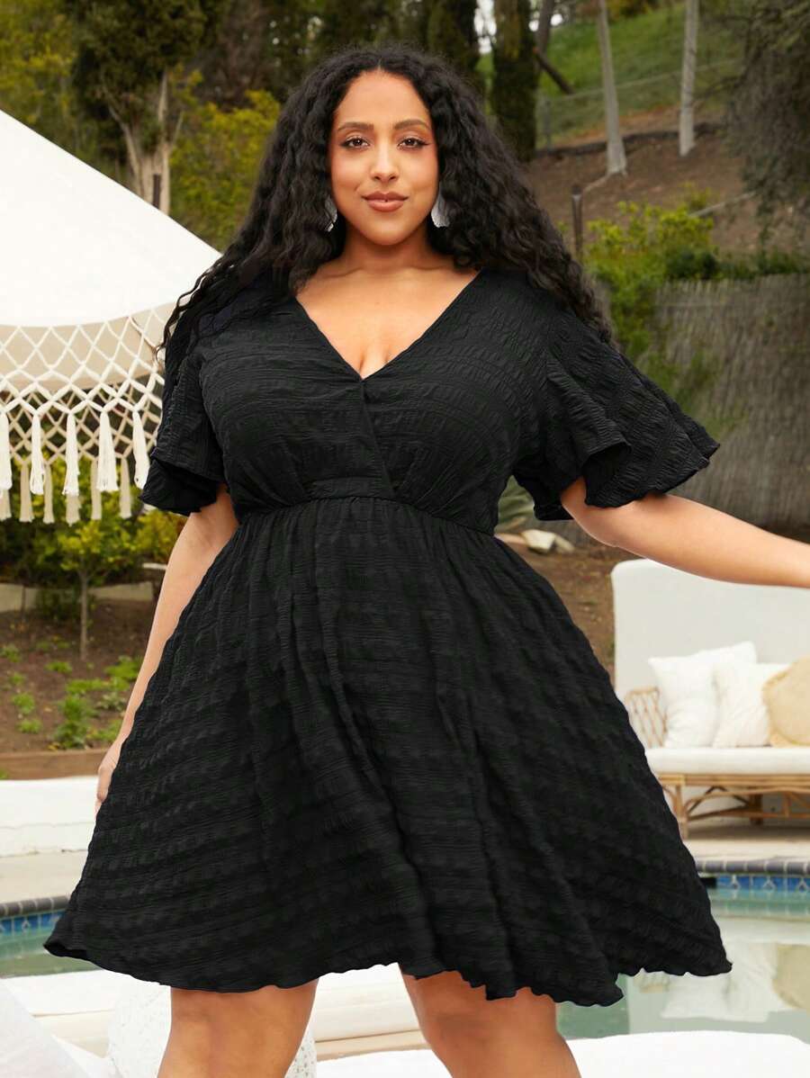 SHEIN CURVE+ Talla grande Vestido línea A de manga mariposa - Negro - Ver 1