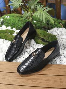 2025 Autumn Tiger Head Metal Buckle Square Toe Flat Loafers, Fashionable Slip-On Casual Leather Shoes